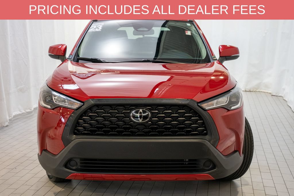 Certified 2023 Toyota Corolla Cross LE FWD image 2