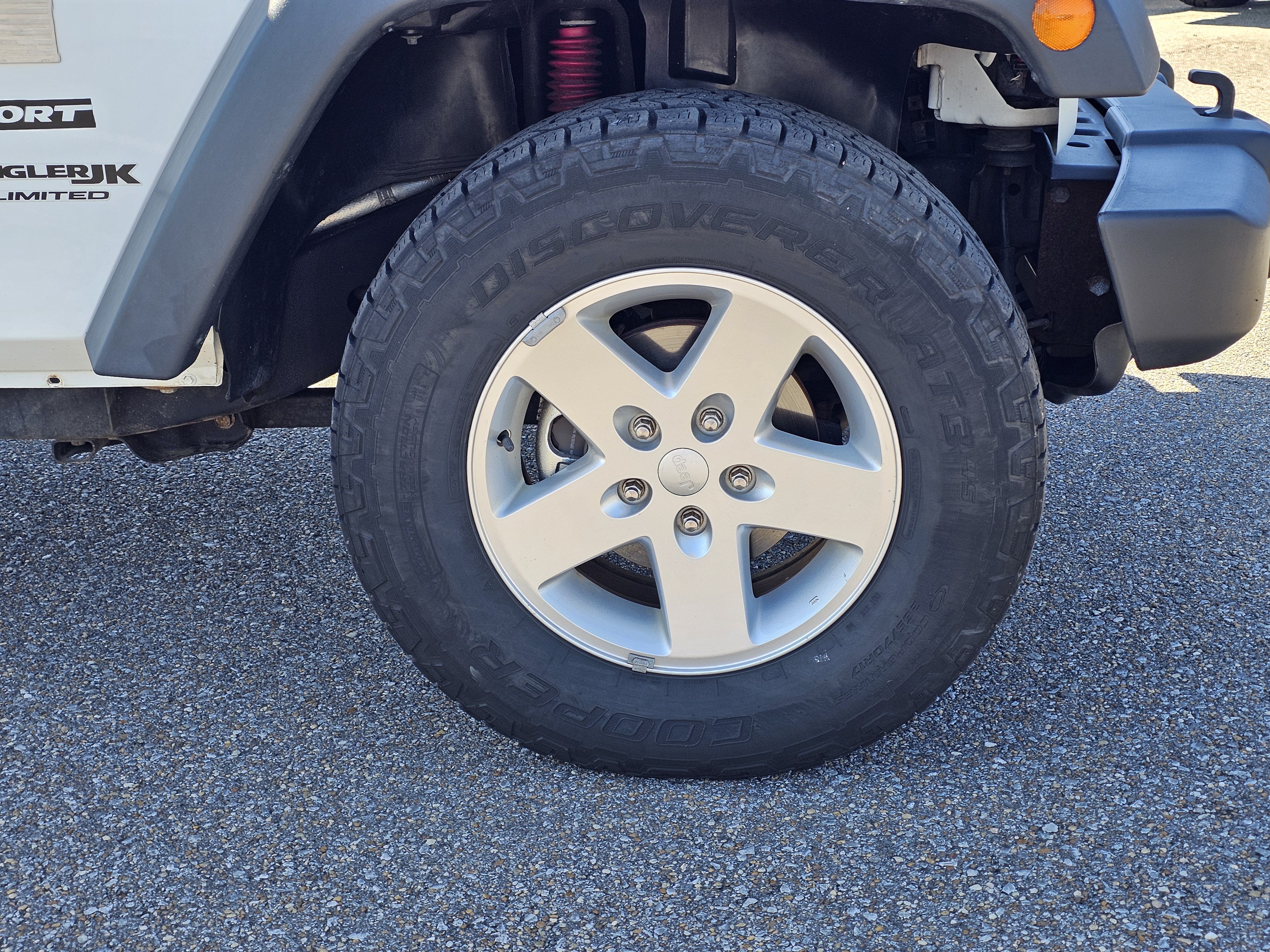 Used 2018 Jeep Wrangler Unlimited Sport S AWD/4WD image 6