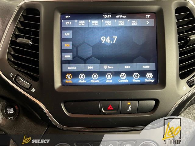 Used 2022 Jeep Cherokee Latitude Lux w/ Sun & Sound Group AWD/4WD image 16