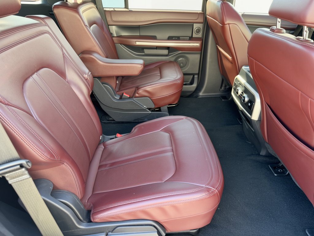 Used 2024 Ford Expedition Limited RWD image 29
