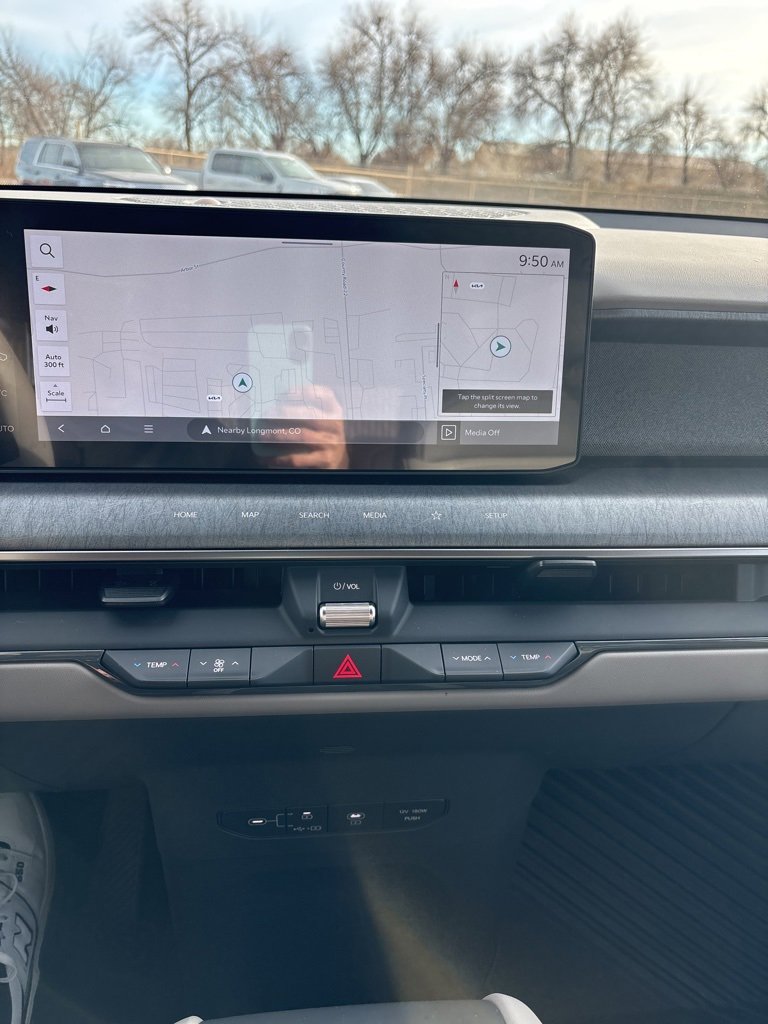 Certified 2024 Kia EV9 Wind image 12