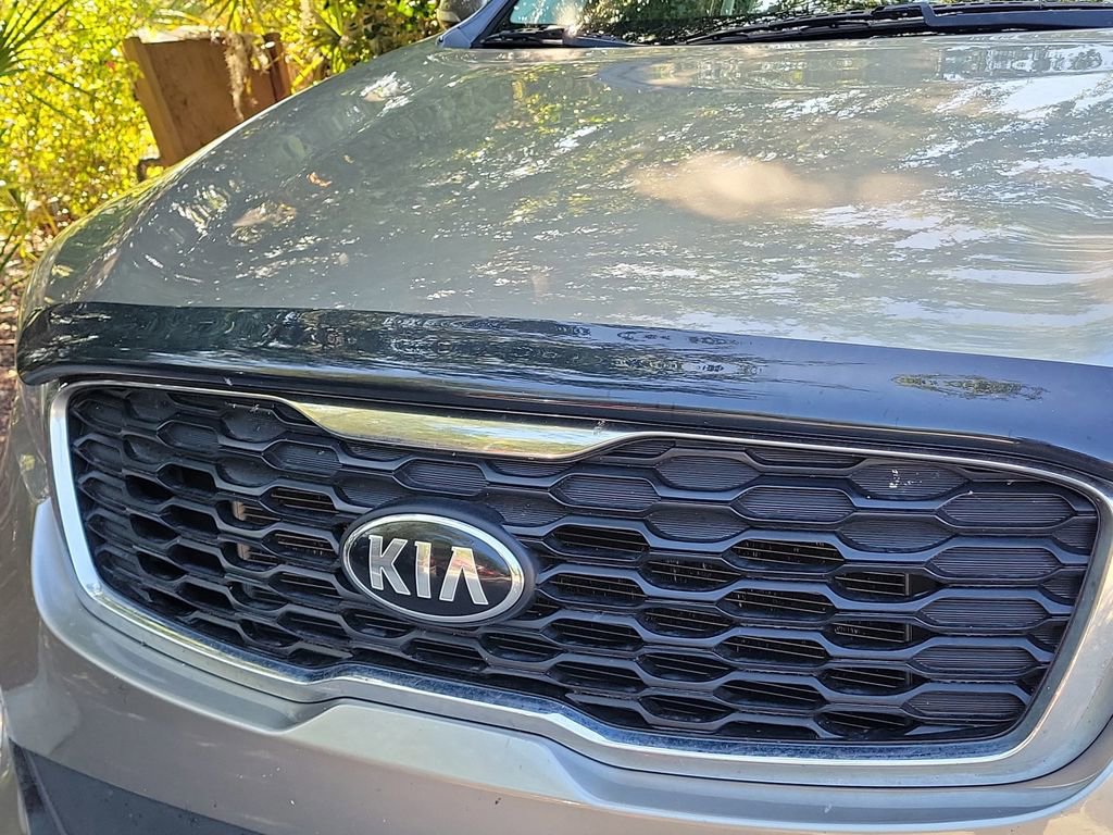 Used 2019 Kia Sorento FWD V6 video 3