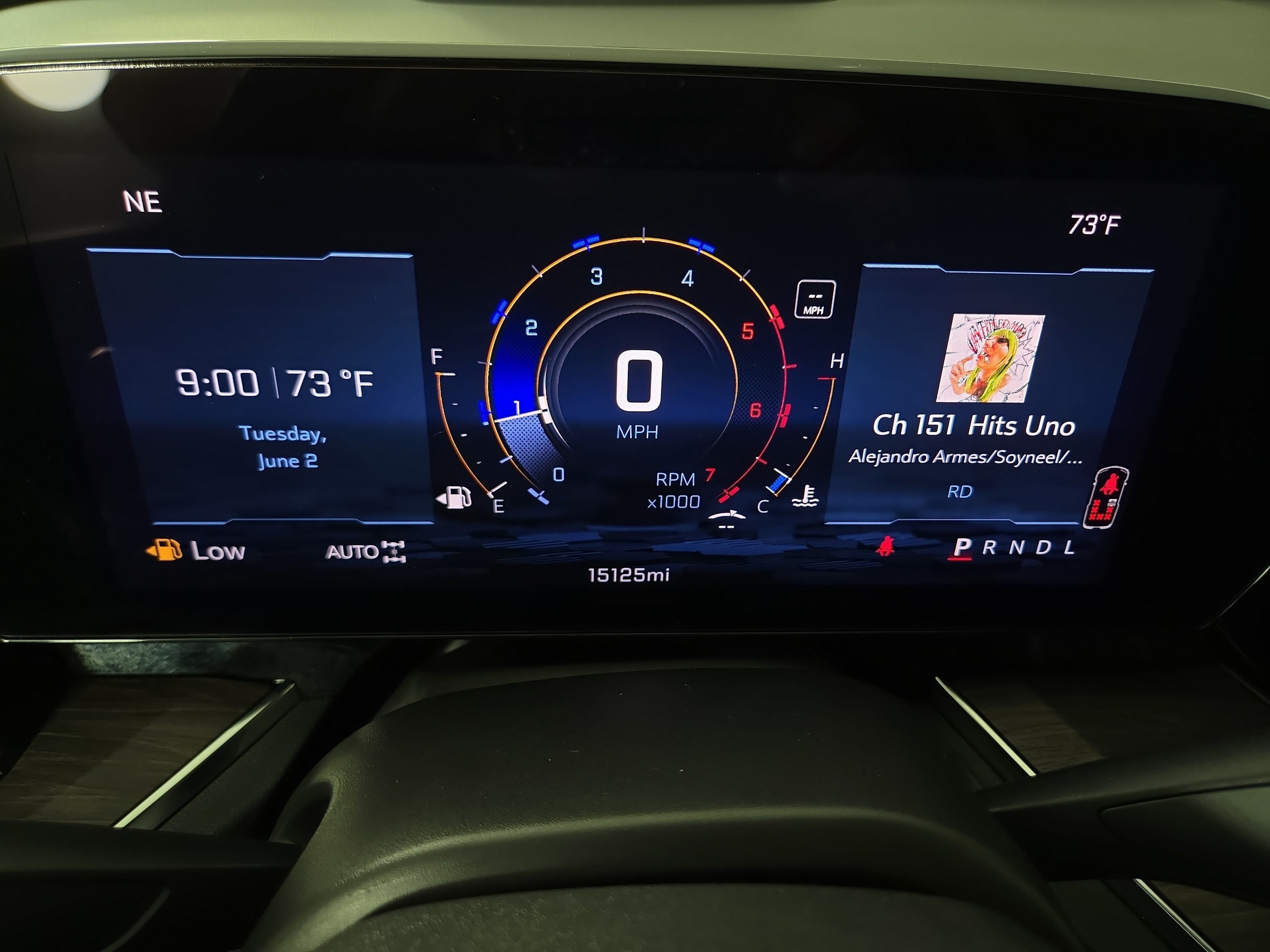 Certified 2025 Chevrolet Suburban Z71 w/ Comfort Package AWD/4WD image 18