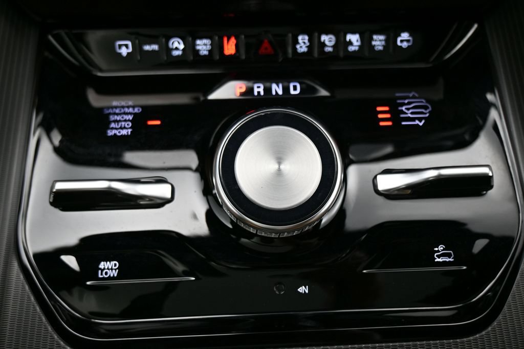 New 2027 Jeep Grand Wagoneer L Summit AWD/4WD image 22