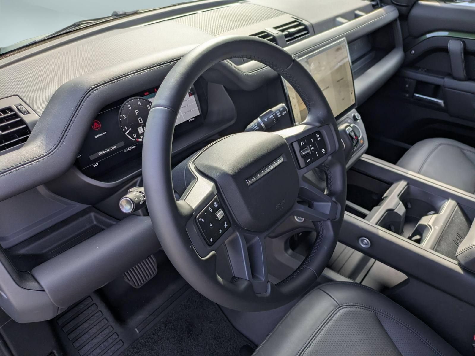 New 2026 Land Rover Defender 110 X-Dynamic SE AWD/4WD image 16