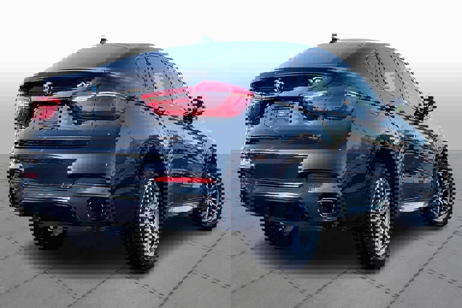 Used 2018 BMW X6 xDrive35i image 12