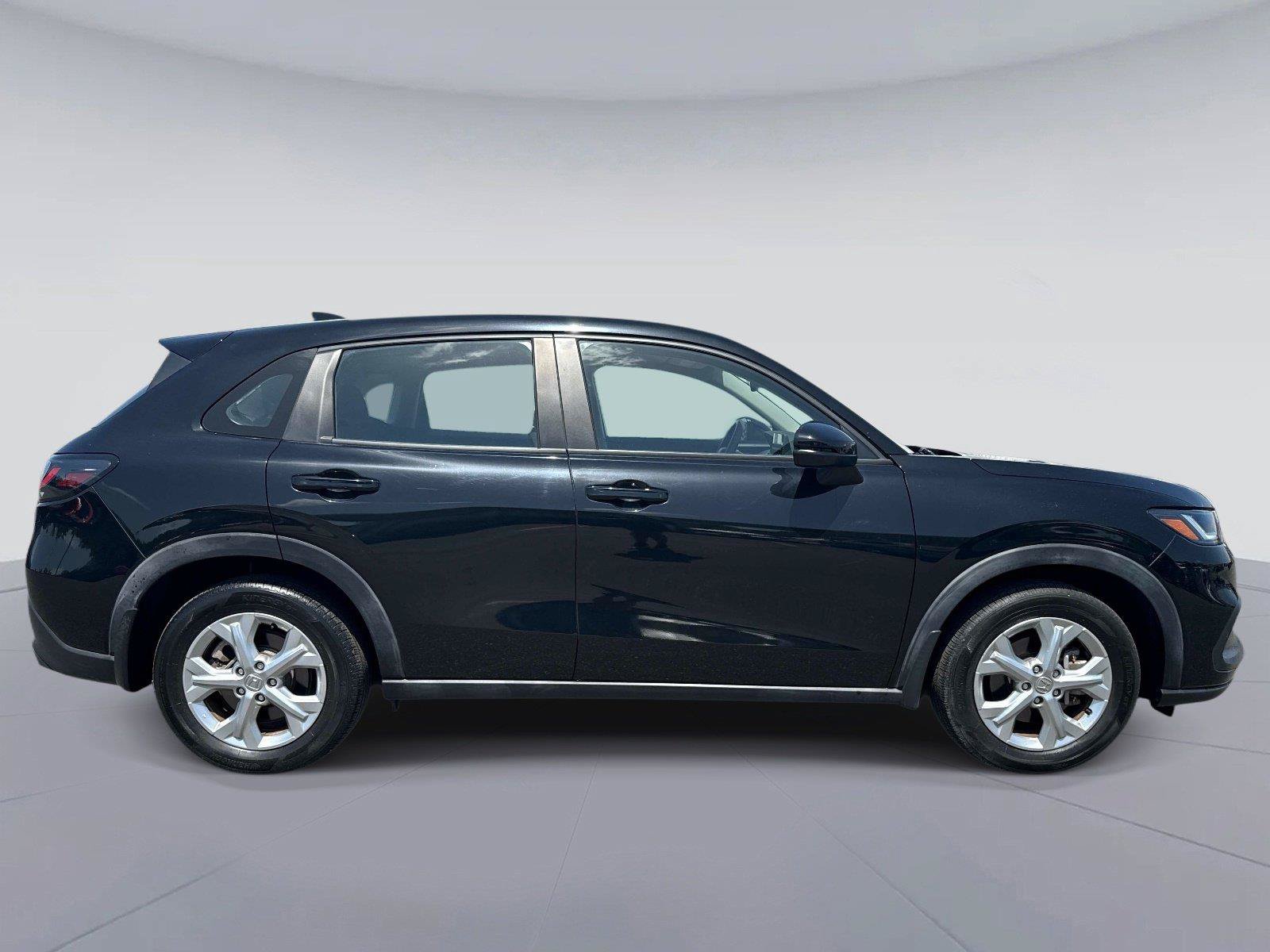 Certified 2023 Honda HR-V LX image 2