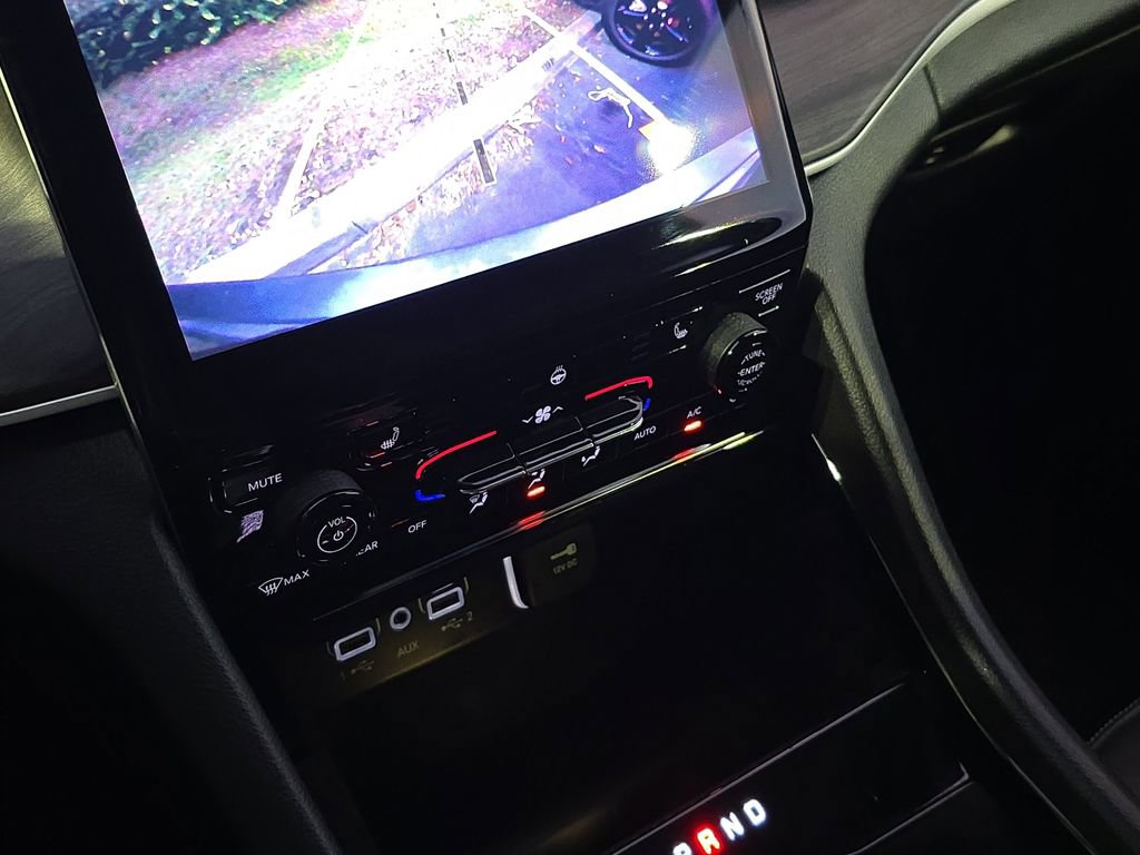 Used 2022 Jeep Grand Cherokee Limited image 27