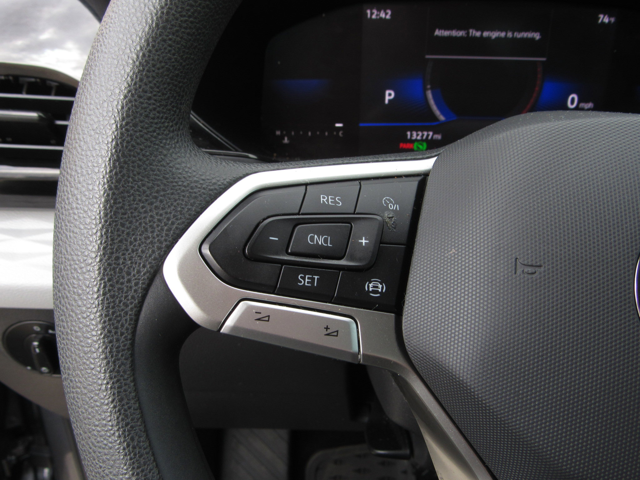 Used 2022 Volkswagen Taos S image 23