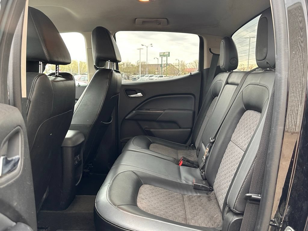Used 2015 Chevrolet Colorado Z71 AWD/4WD image 18