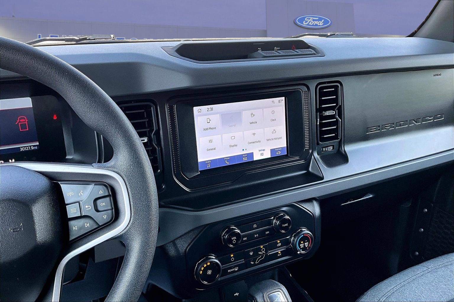 Used 2022 Ford Bronco 4-Door AWD/4WD image 9
