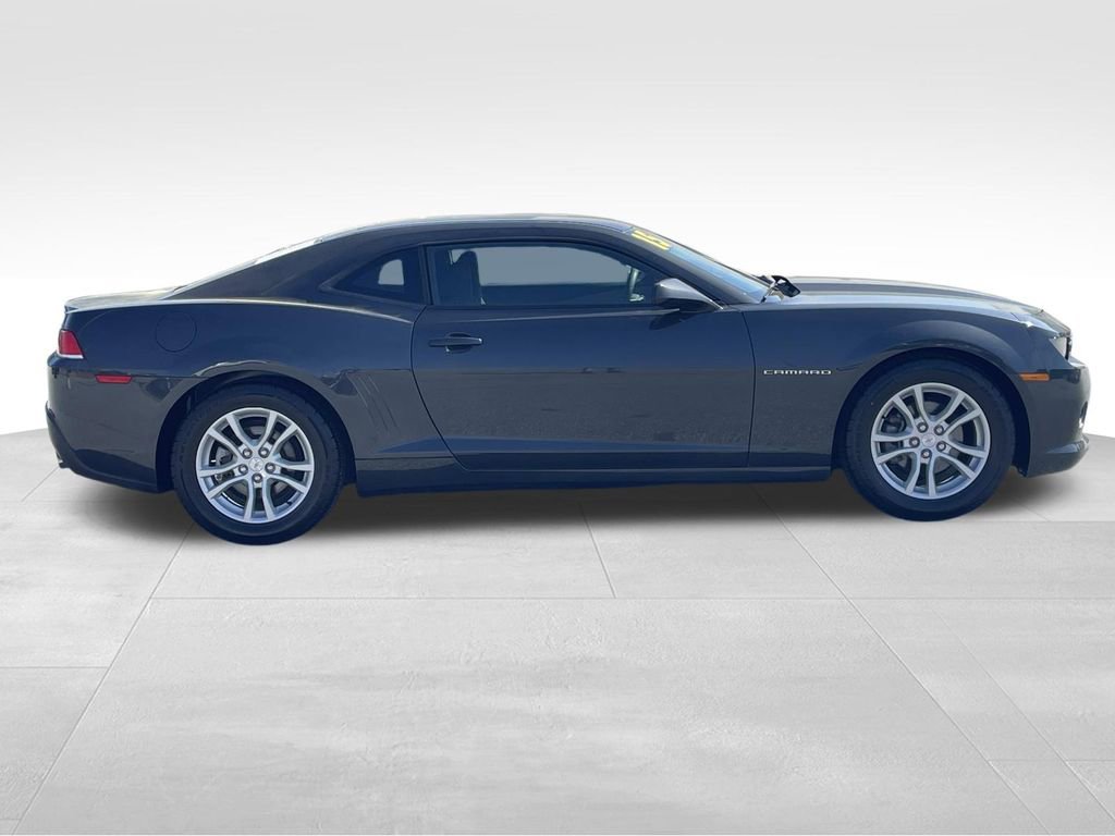 Used 2015 Chevrolet Camaro LS RWD image 2