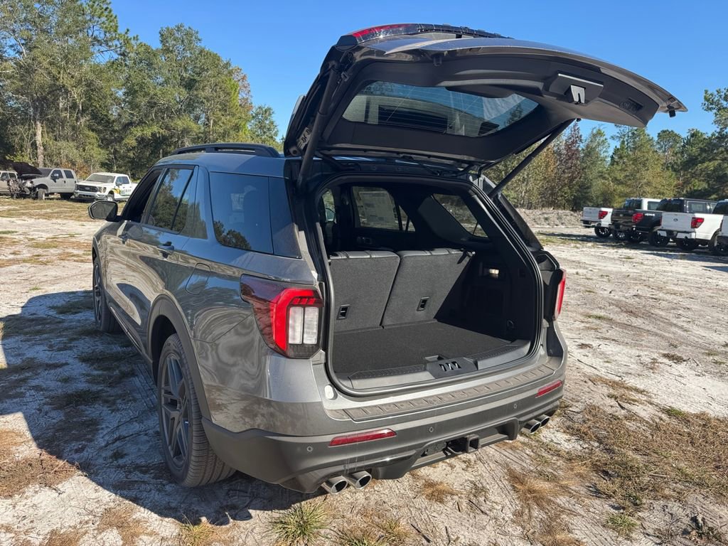 New 2026 Ford Explorer ST w/ Sun And Sound Package image 21