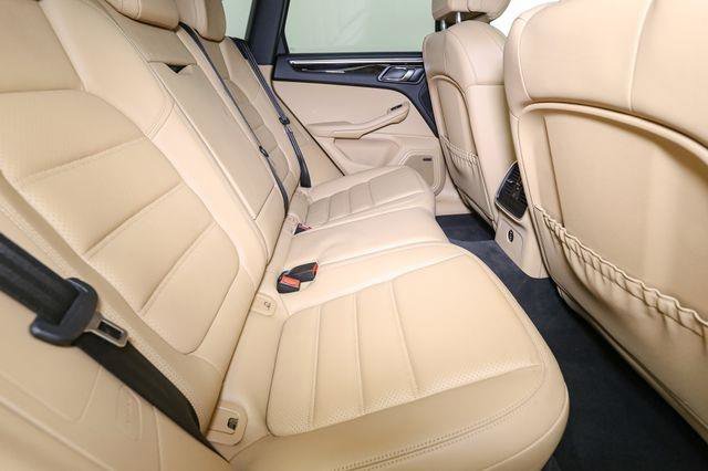 Used 2018 Porsche Macan Turbo image 22