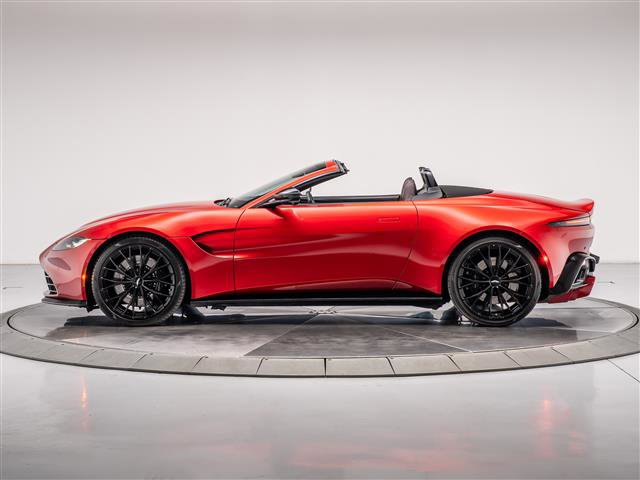 Used 2023 Aston Martin V8 Vantage Roadster image 12
