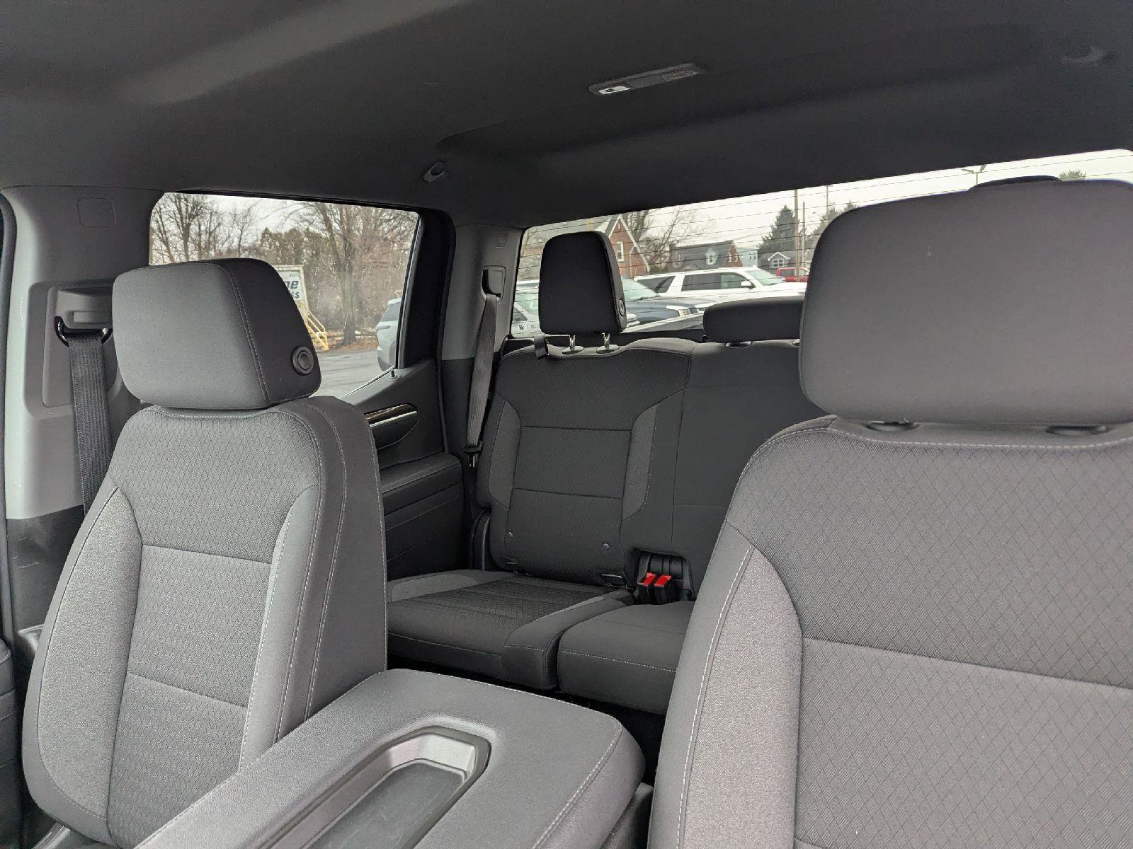 Used 2025 Chevrolet Silverado 1500 LT image 26