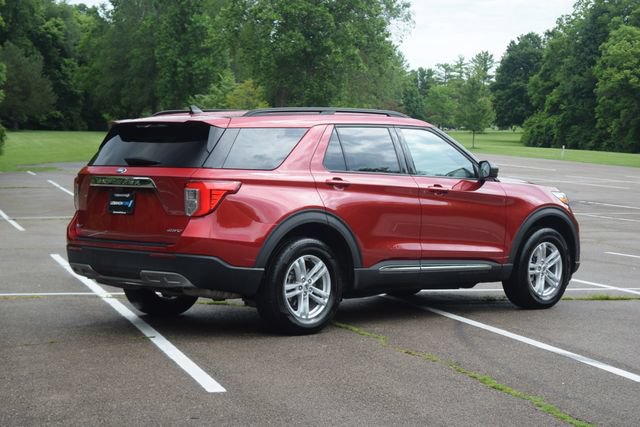 Used 2023 Ford Explorer XLT w/ Equipment Group 202A AWD/4WD image 26