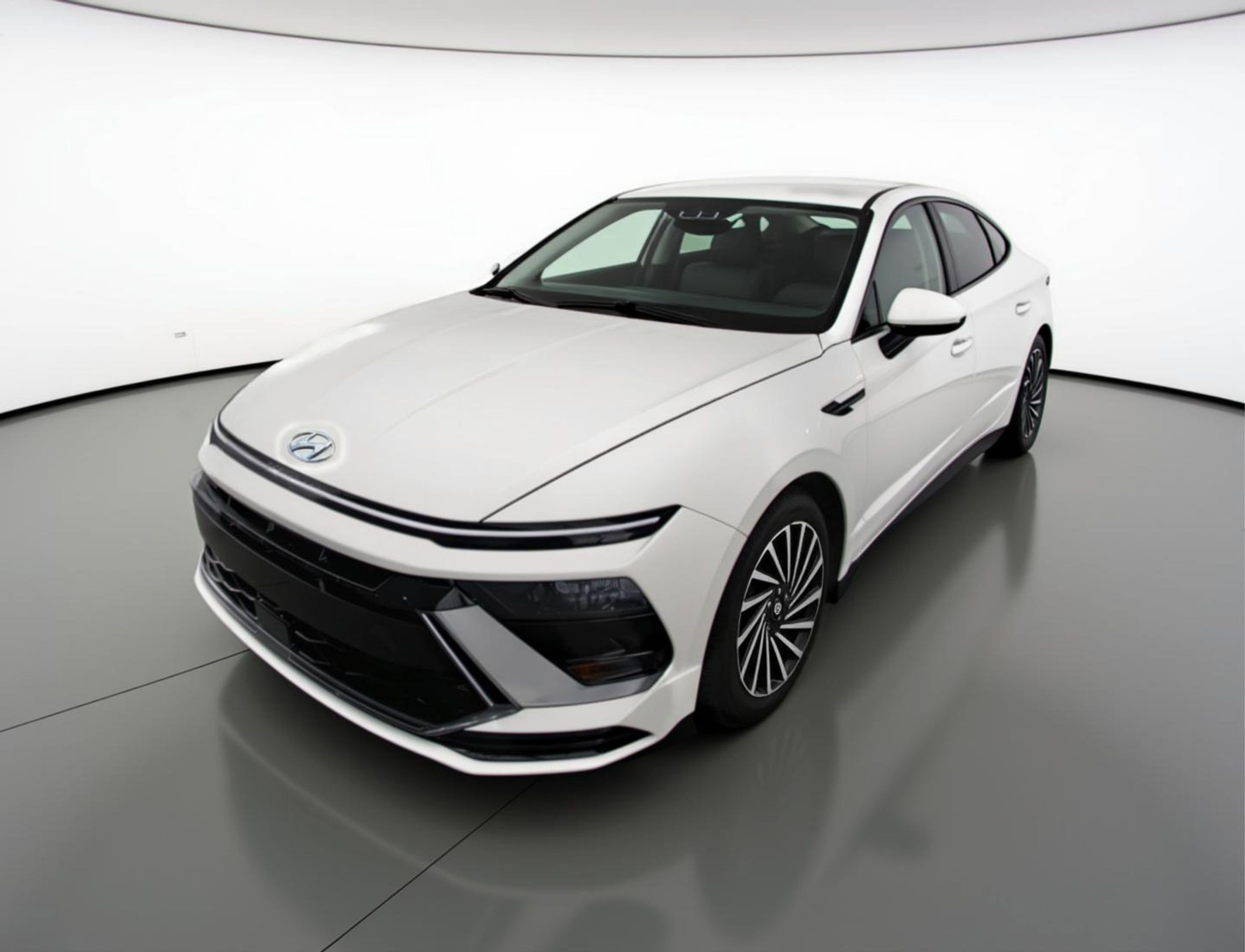 Used 2025 Hyundai Sonata SEL image 3