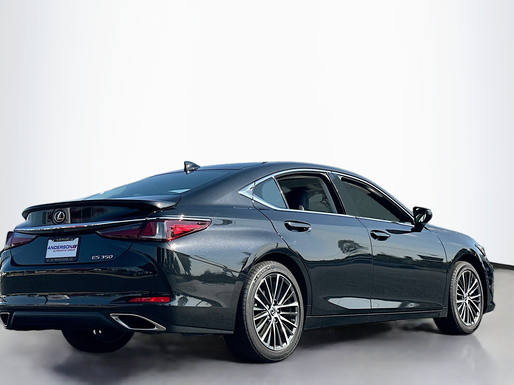 Certified 2024 Lexus ES 350 w/ Premium Package image 2