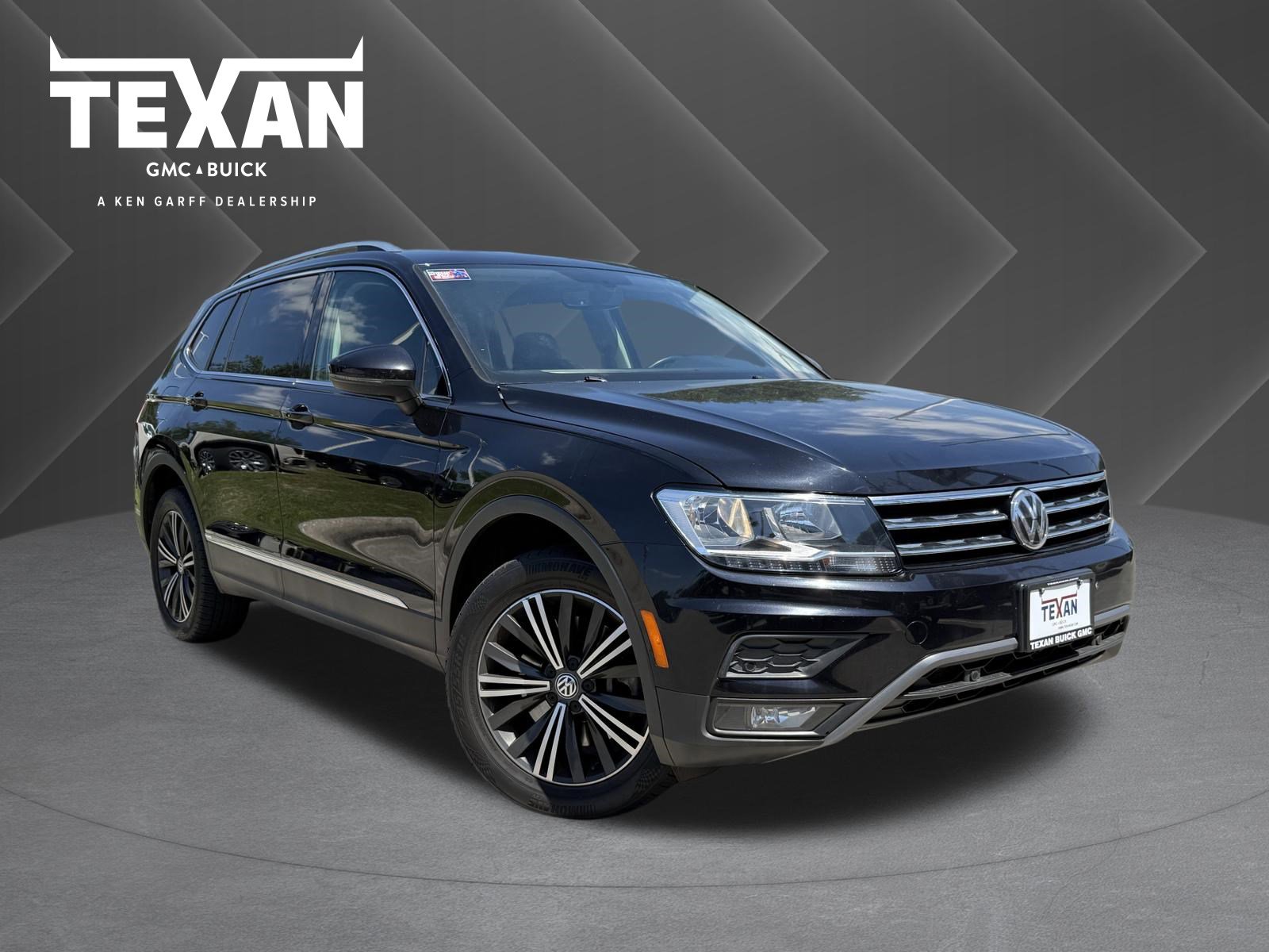 Used 2019 Volkswagen Tiguan SEL FWD image 1