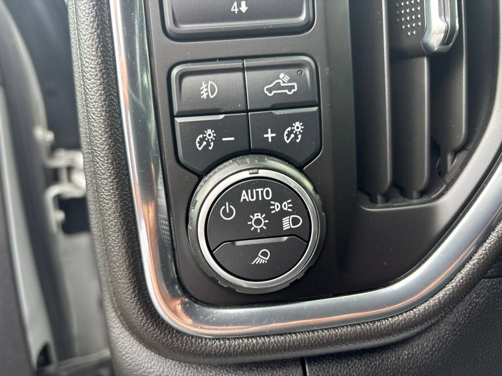 Used 2020 Chevrolet Silverado 3500 LT w/ All Star Edition AWD/4WD image 27