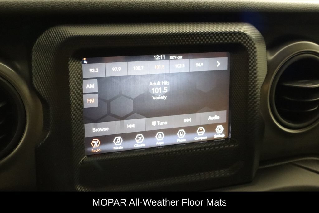 Used 2023 Jeep Wrangler Sport AWD/4WD image 25