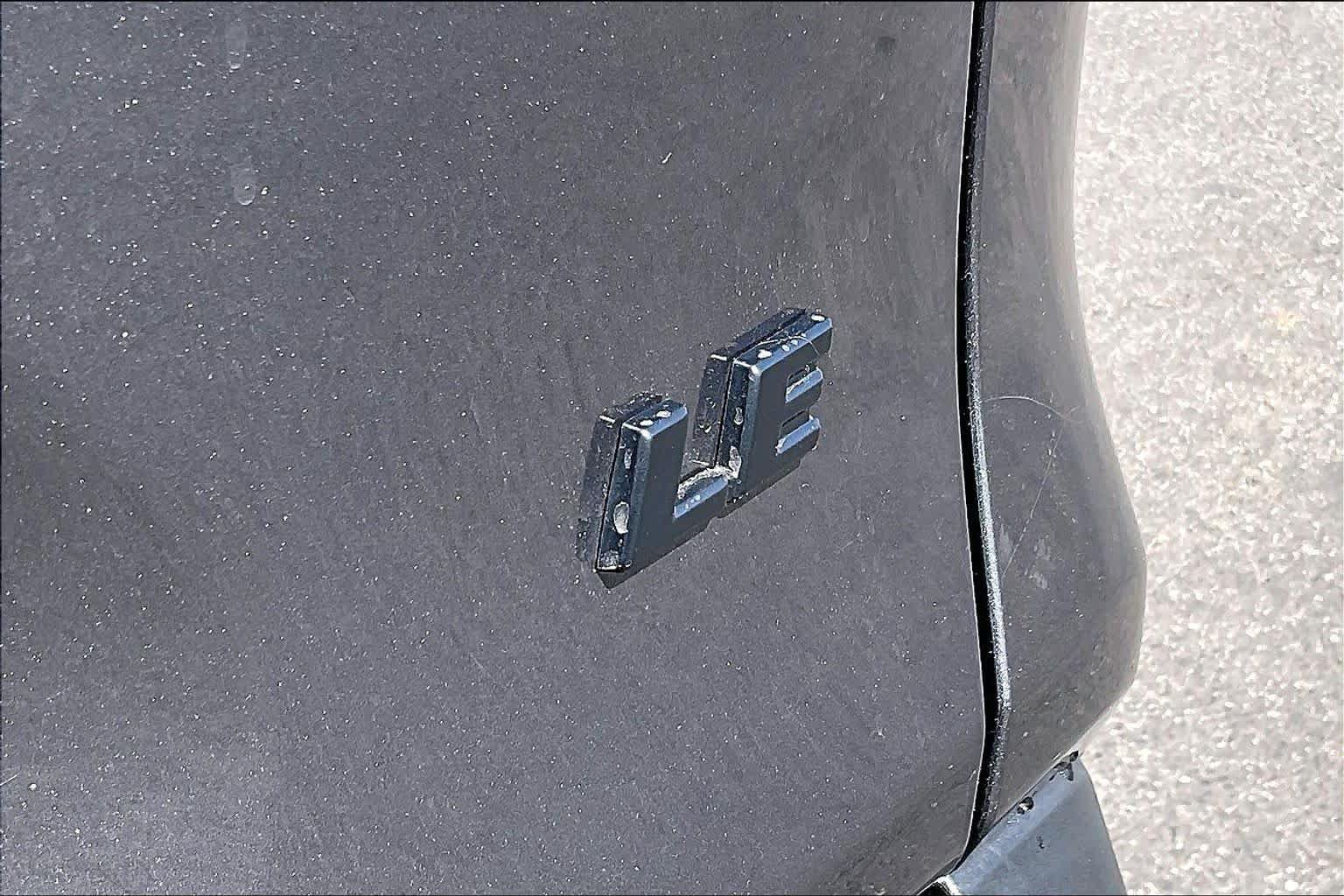 Used 2025 Toyota RAV4 LE FWD image 9