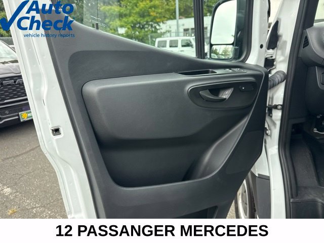 Used 2025 Mercedes-Benz Sprinter 2500 image 33