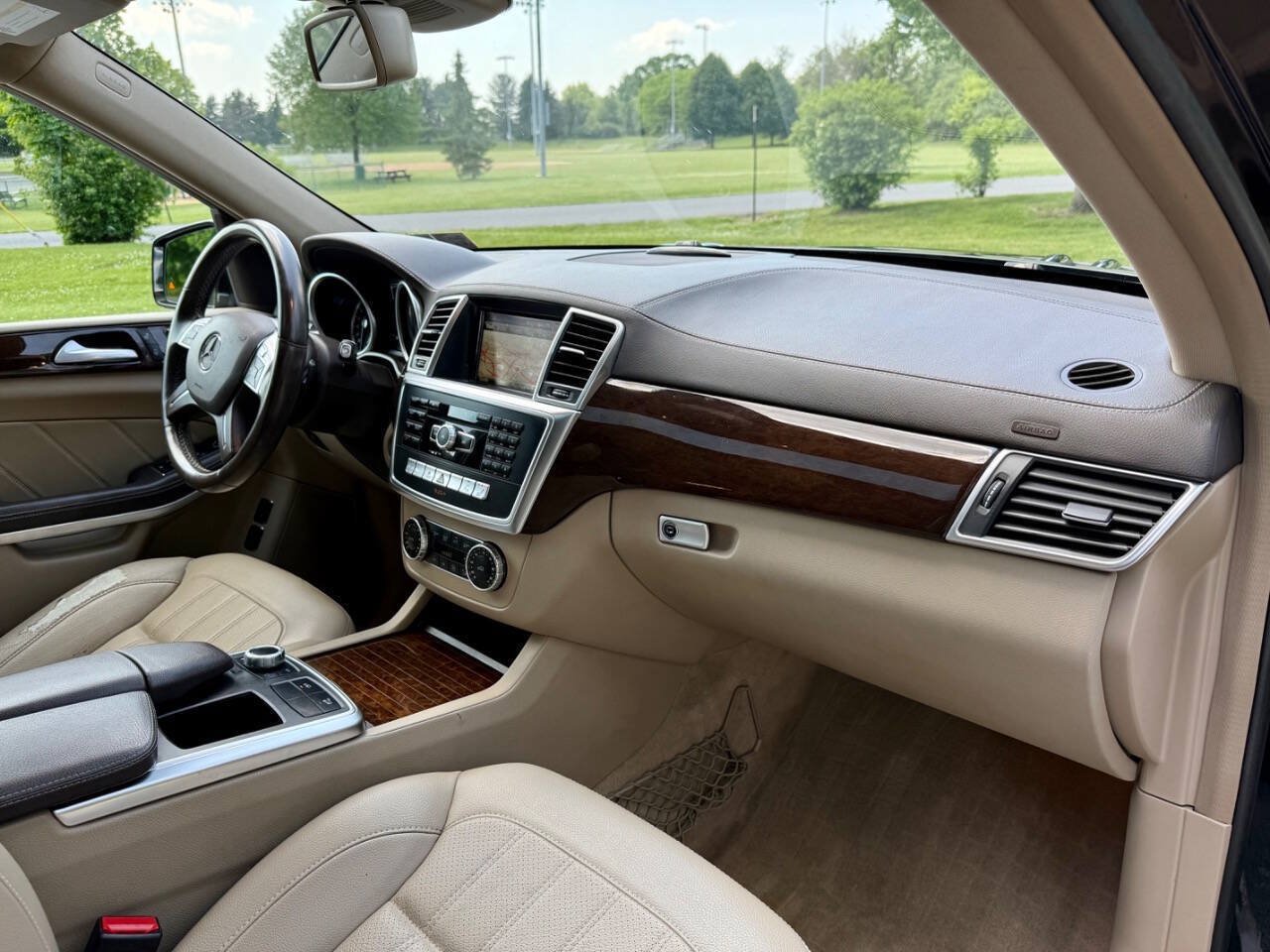 Used 2013 Mercedes-Benz GL 450 4MATIC w/ Premium 1 Pkg image 18