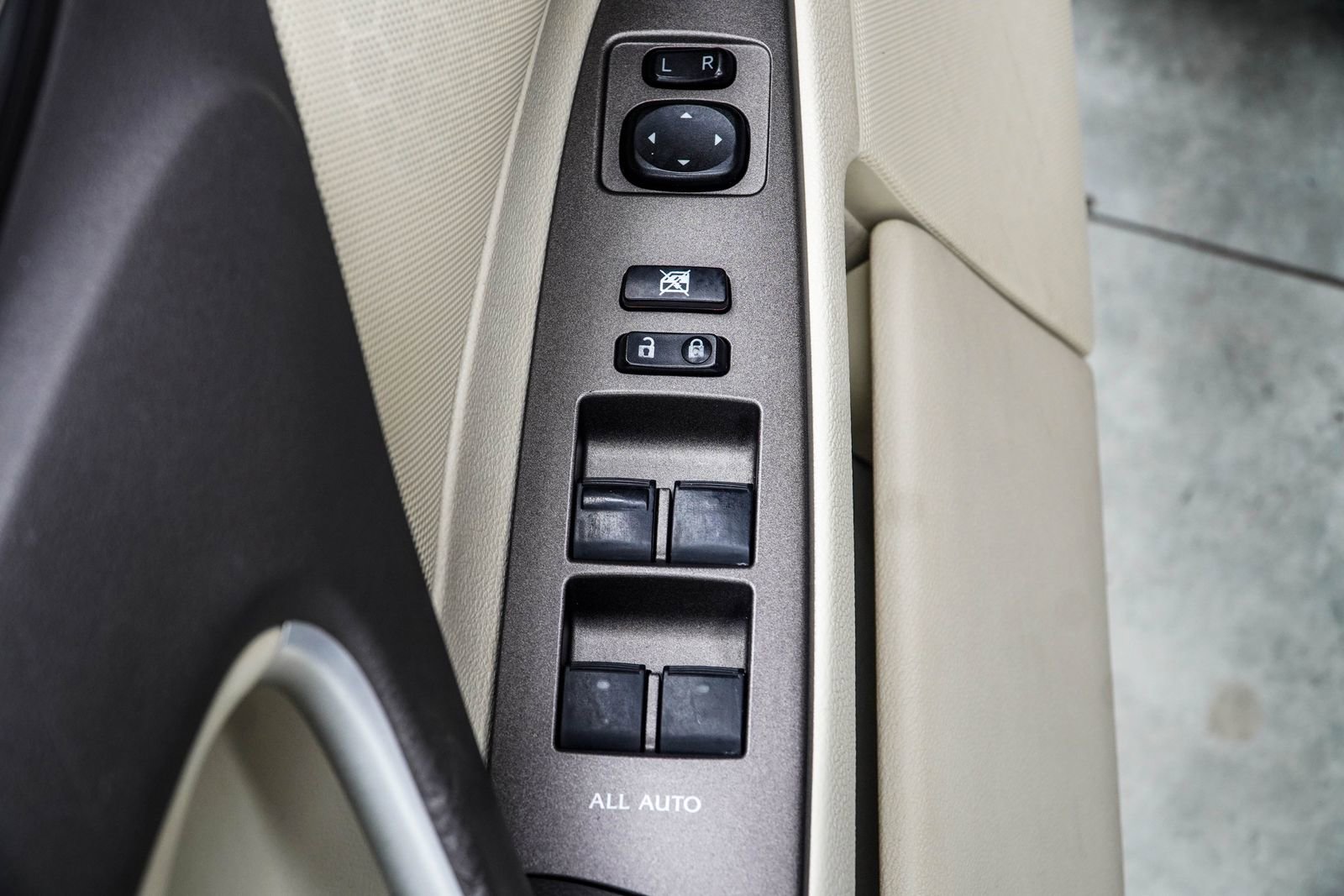 Used 2013 Lexus IS 250 RWD image 28
