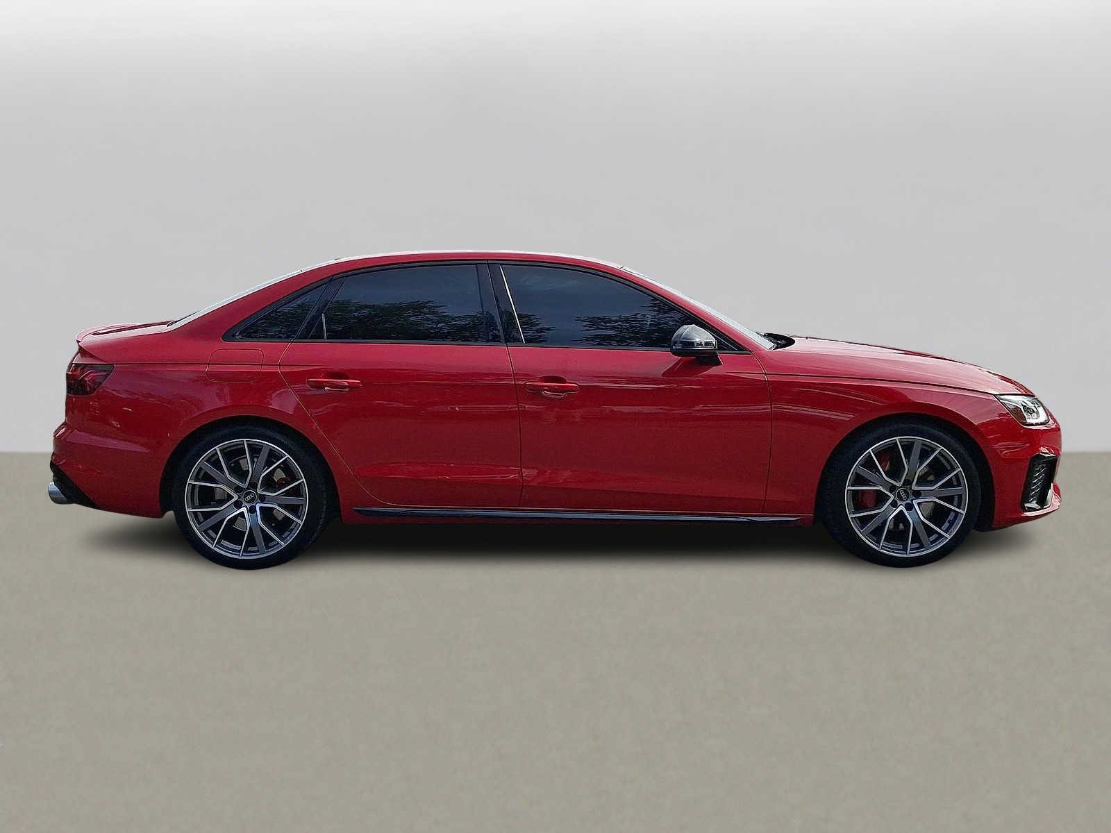 Used 2023 Audi S4 Premium Plus w/ Premium Plus Package AWD/4WD image 32