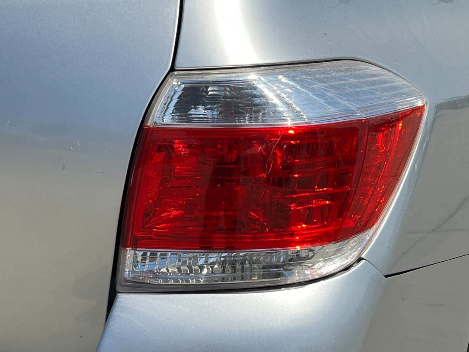 Used 2013 Toyota Highlander Plus FWD image 27