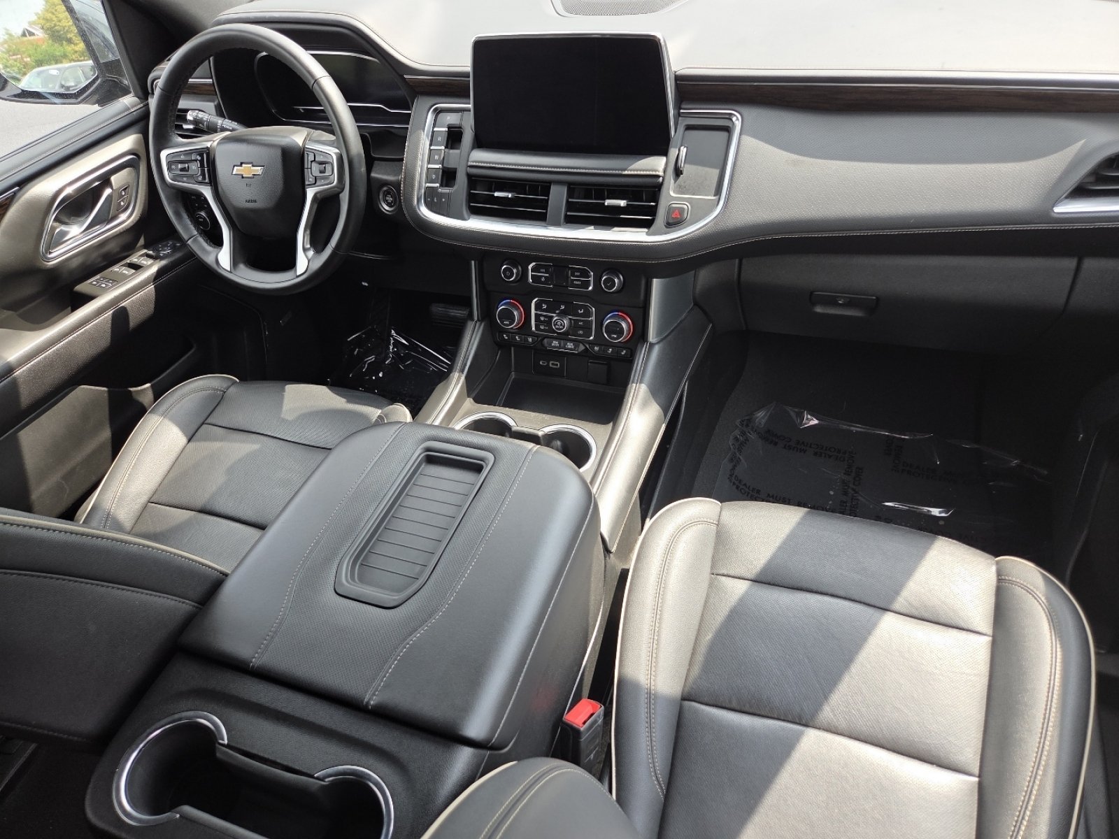Used 2023 Chevrolet Suburban Premier AWD/4WD image 27