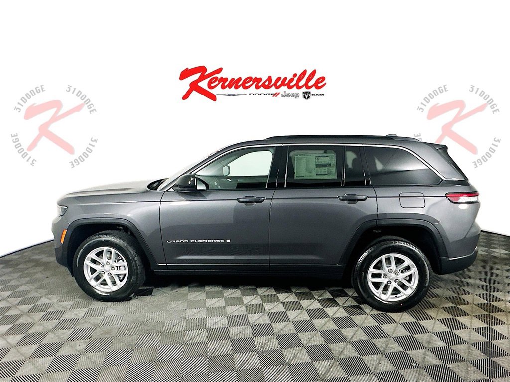 New 2025 Jeep Grand Cherokee Laredo X w/ Luxury Tech Group I image 4