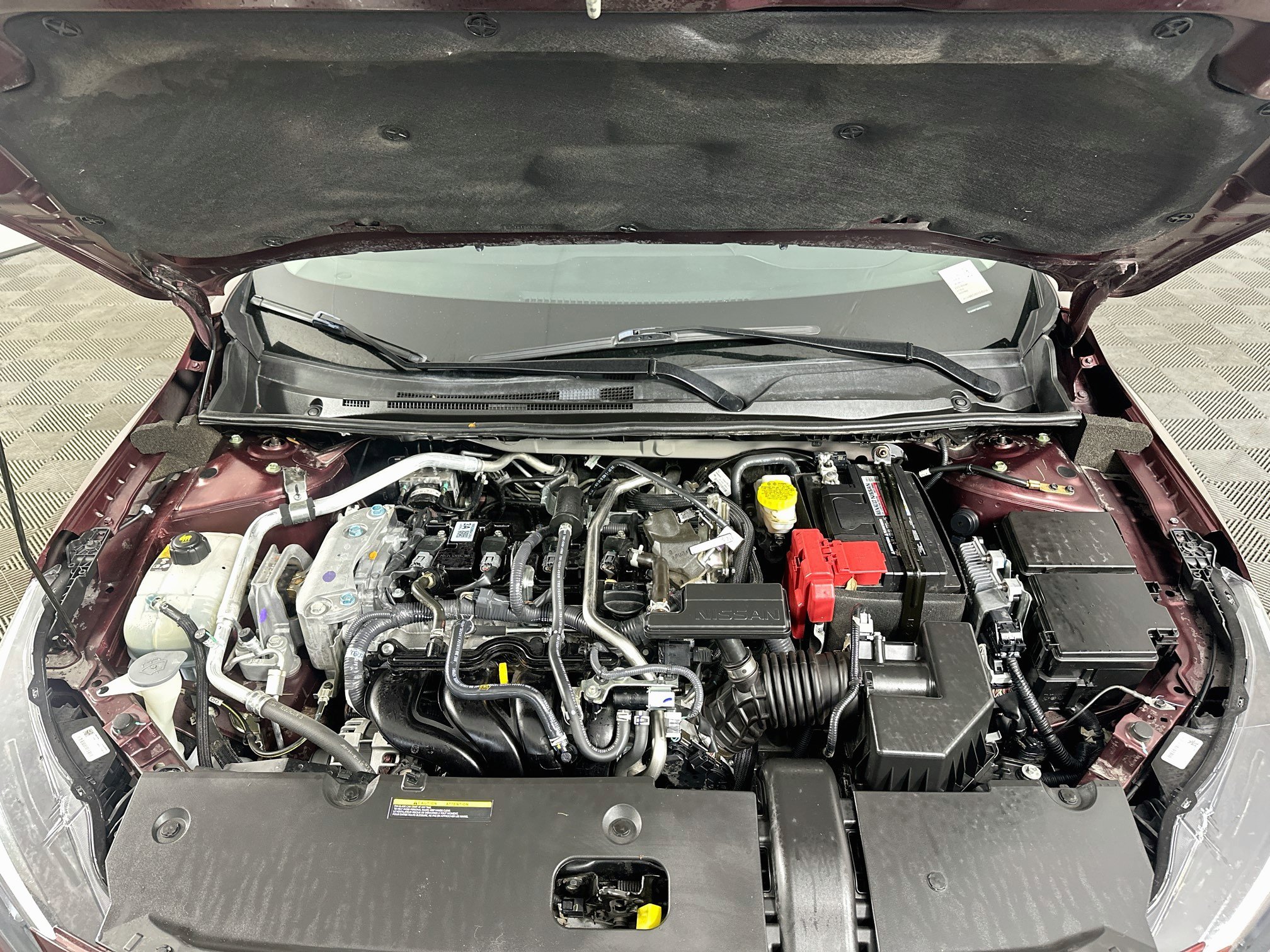 Used 2025 Nissan Sentra SV FWD image 33