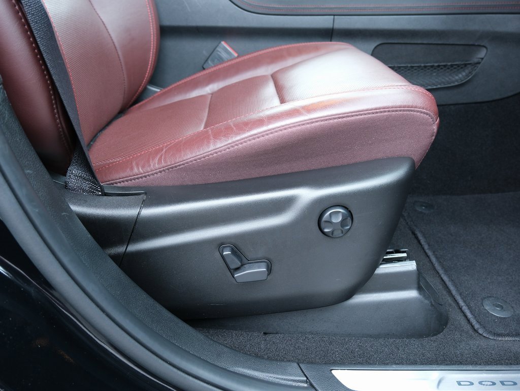 Used 2024 Dodge Durango R/T image 37