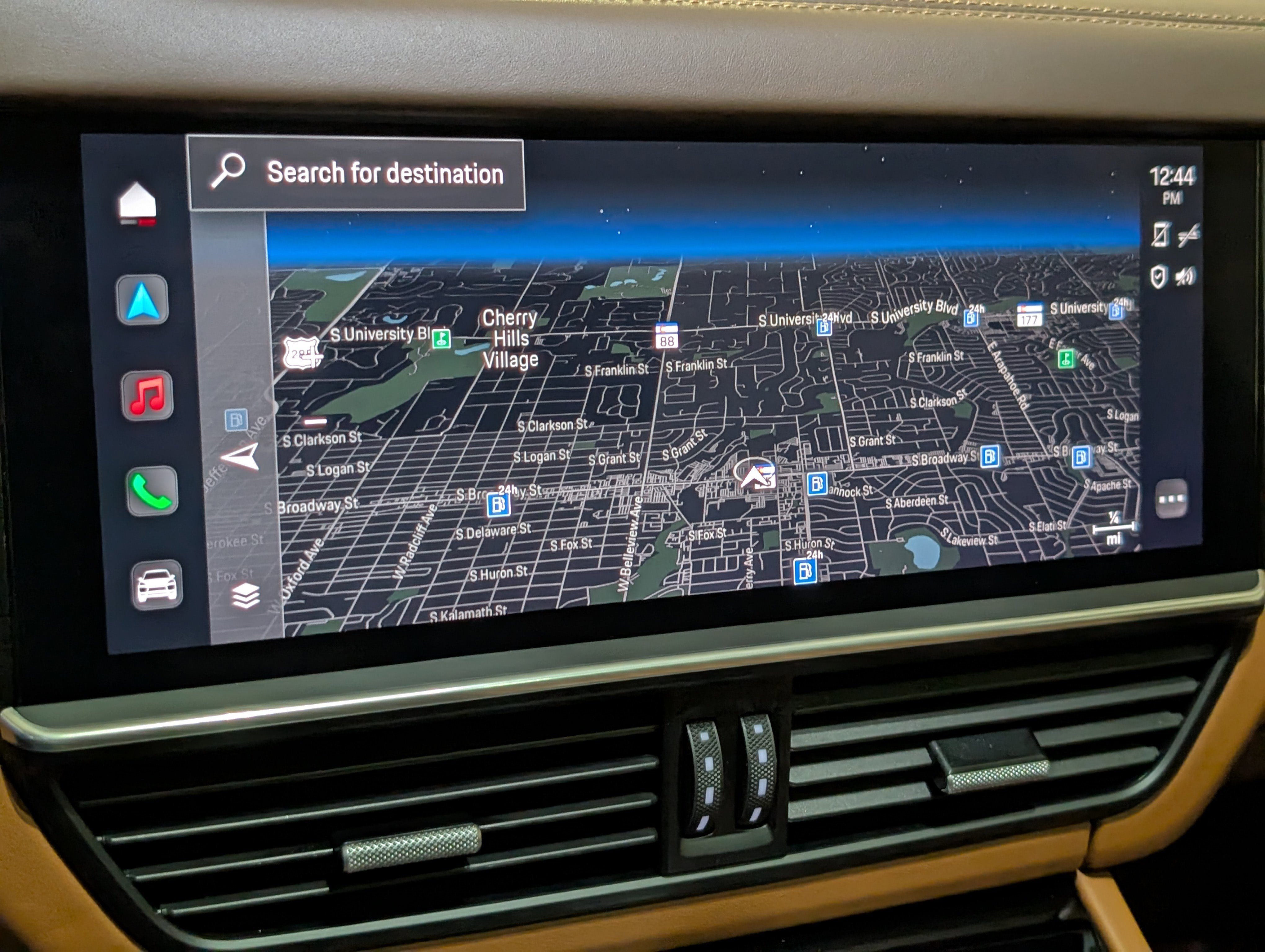 Certified 2023 Porsche Cayenne S Platinum AWD/4WD image 39