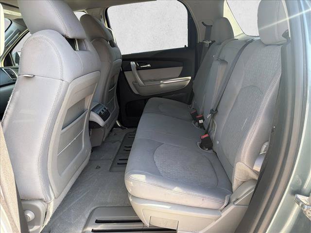 Used 2009 GMC Acadia SLE FWD image 16