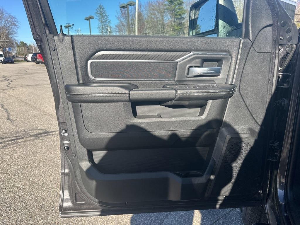 New 2026 RAM 2500 Big Horn AWD/4WD image 12