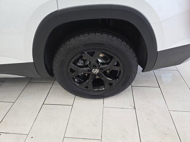 New 2026 Volkswagen Atlas Peak Edition image 24