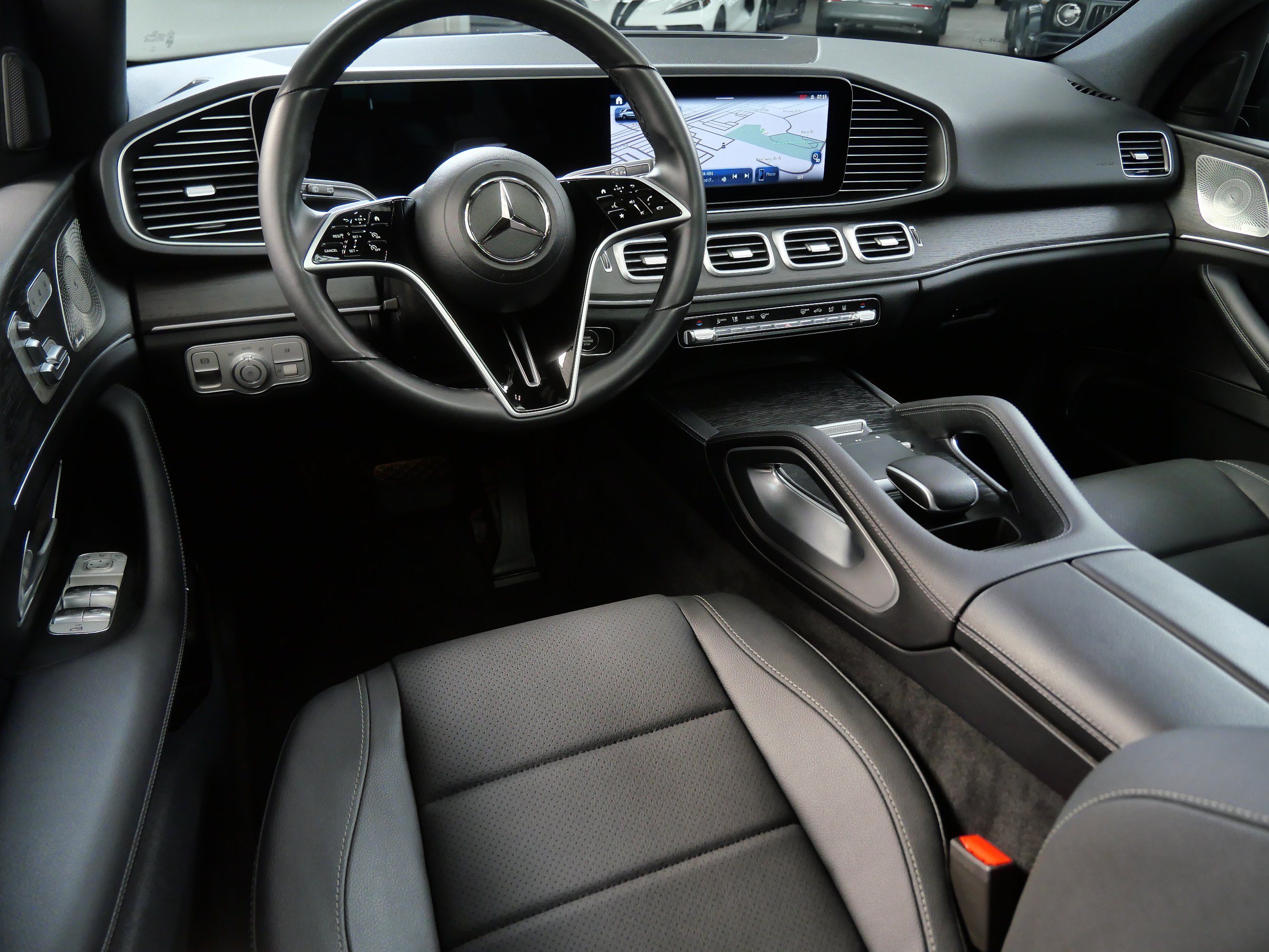 Certified 2026 Mercedes-Benz GLE 450e 4MATIC image 2