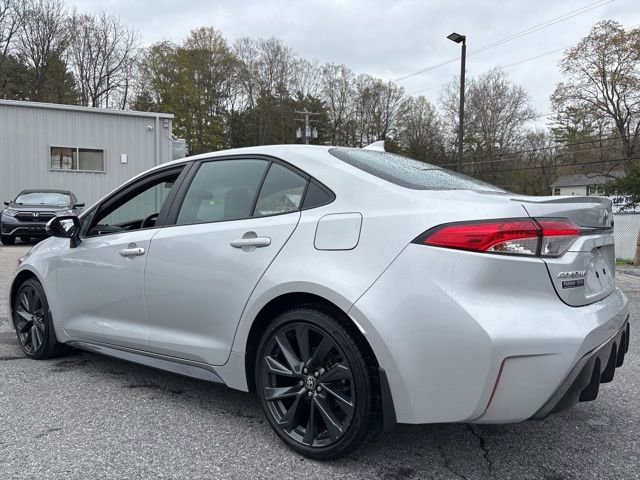 Used 2024 Toyota Corolla SE FWD image 2