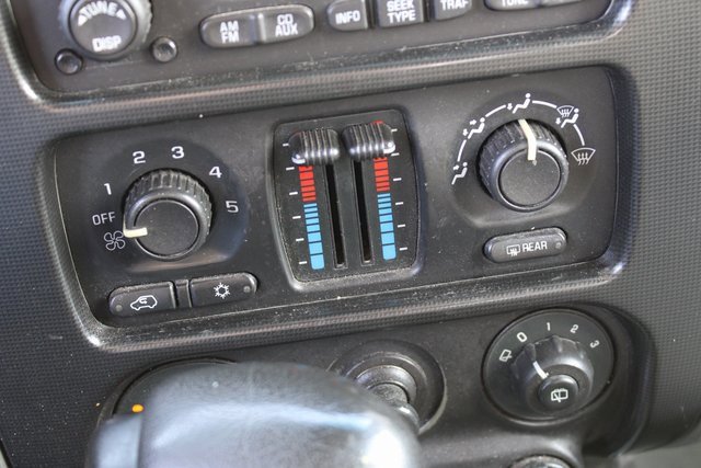 Used 2002 GMC Envoy SLE image 21