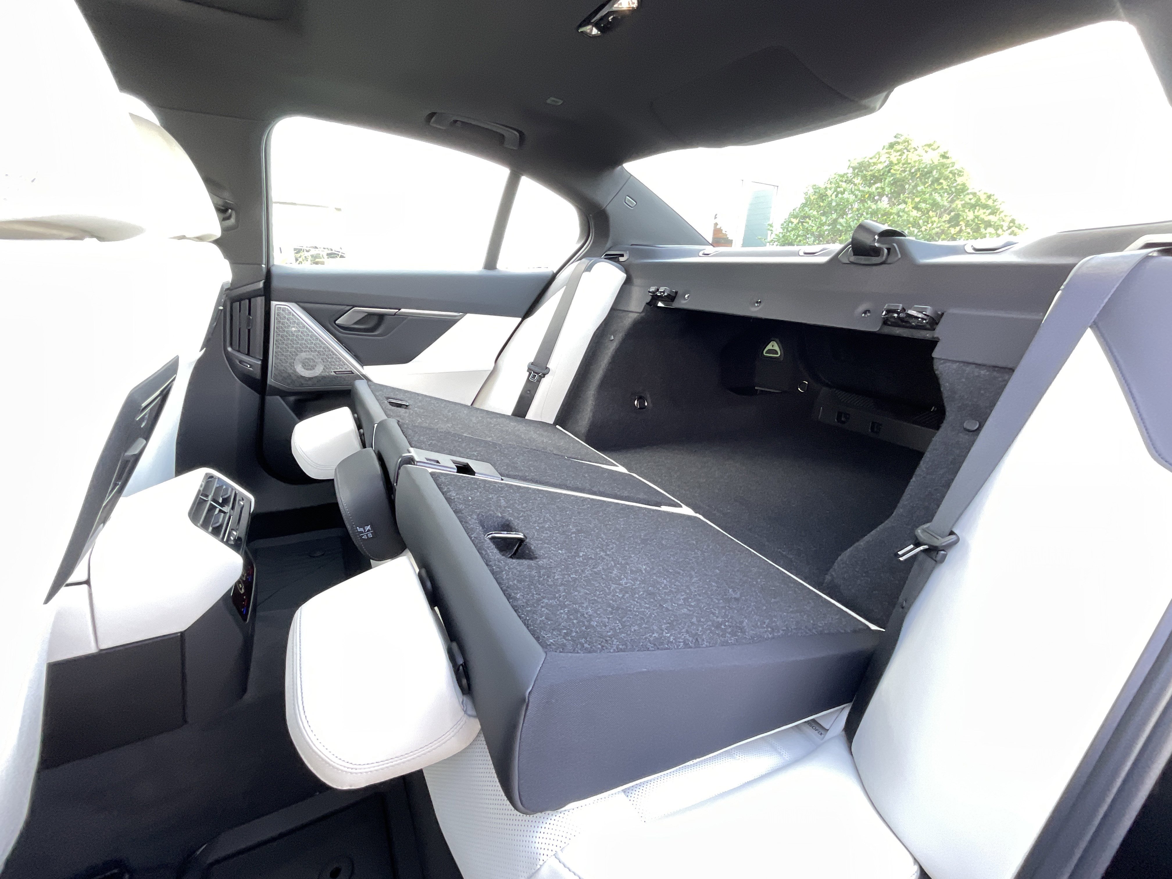 New 2026 BMW 530i w/ M Sport Package image 30