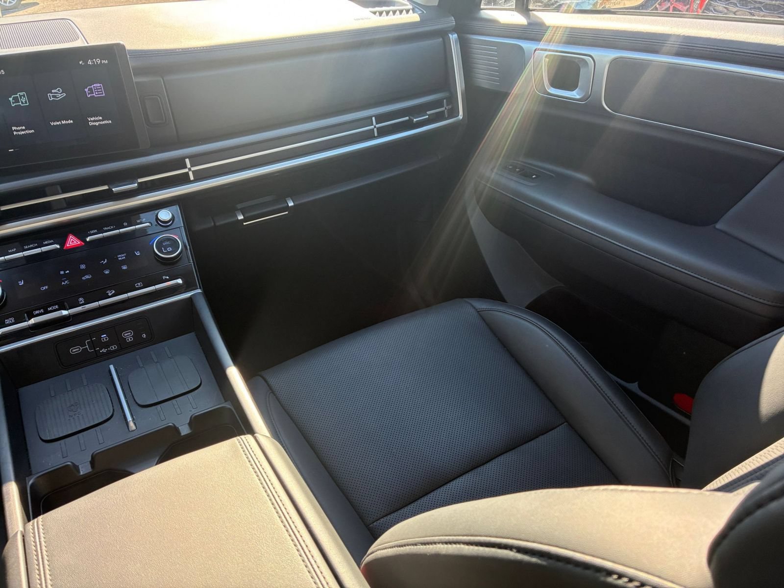Used 2026 Hyundai Santa Fe SEL FWD image 31