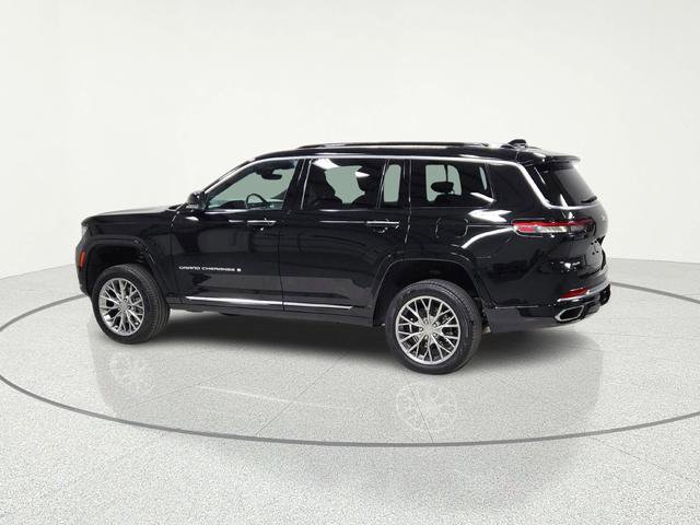 Used 2024 Jeep Grand Cherokee L Summit image 3