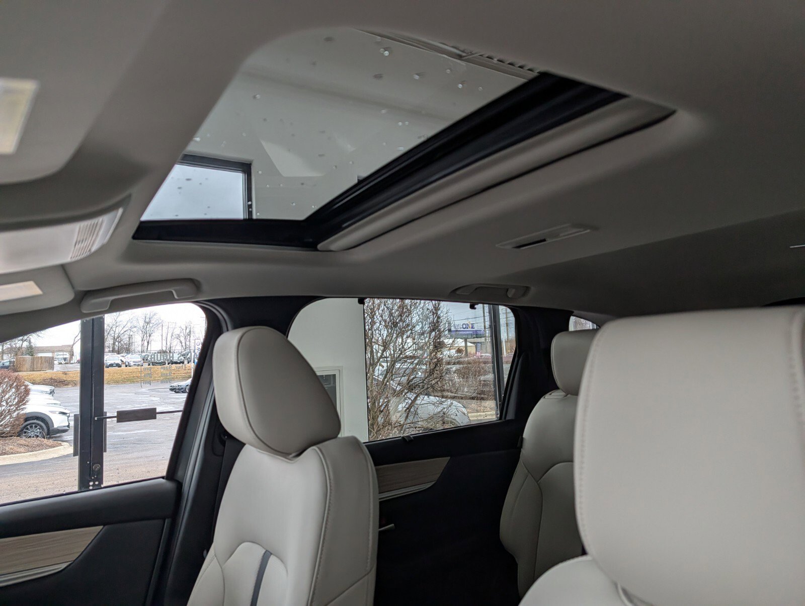 New 2026 MAZDA CX-90 Plug-In Hybrid w/ Preferred image 12