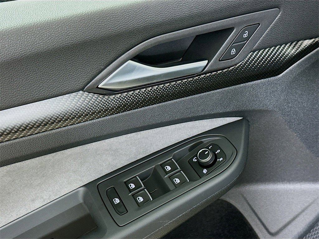 New 2025 Volkswagen Golf R Black Edition image 21