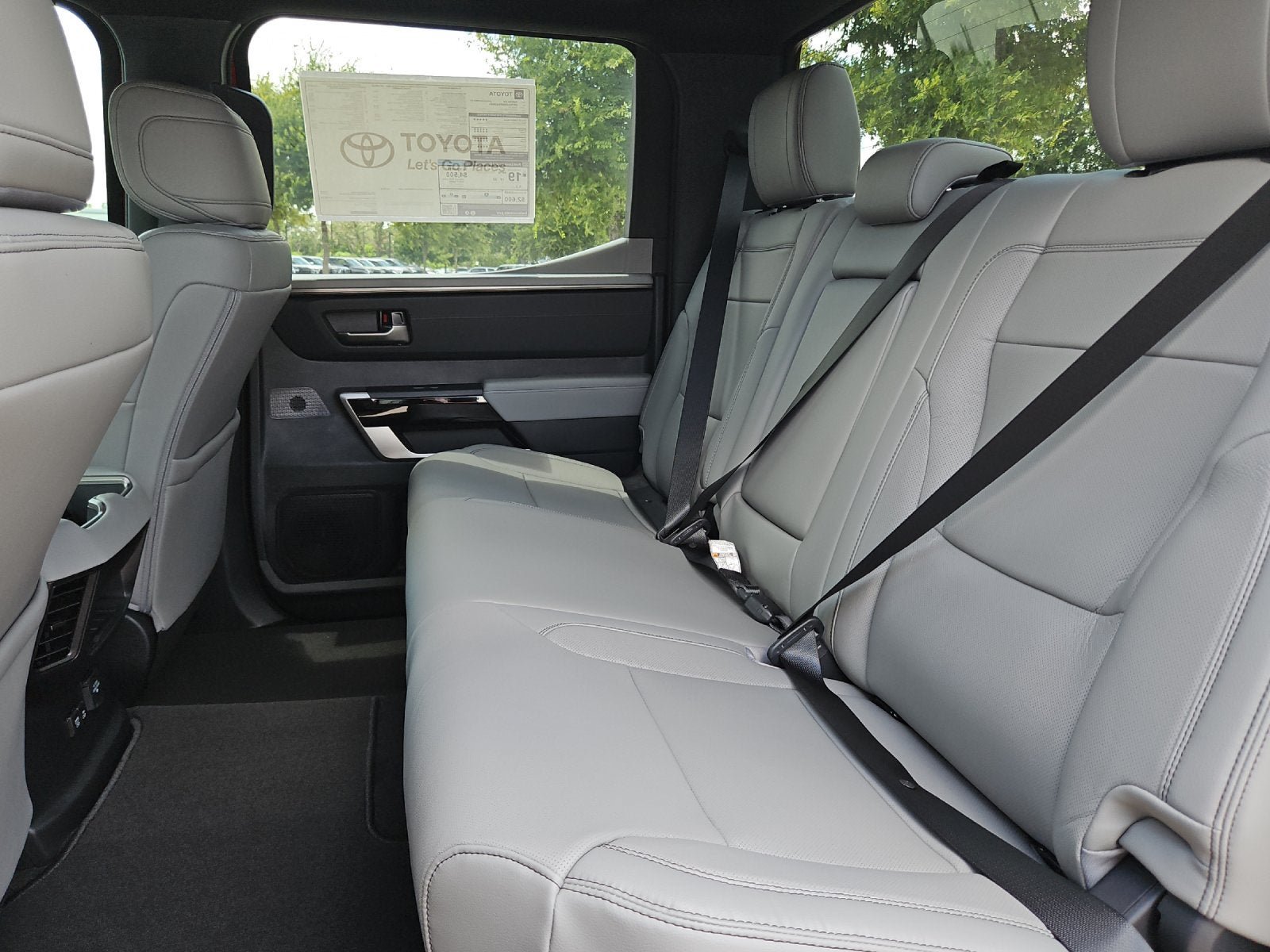 New 2026 Toyota Tundra Limited AWD/4WD image 10