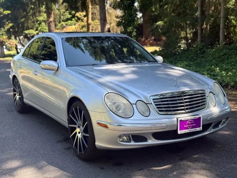 Used 2006 Mercedes-Benz E 350 Sedan image 7